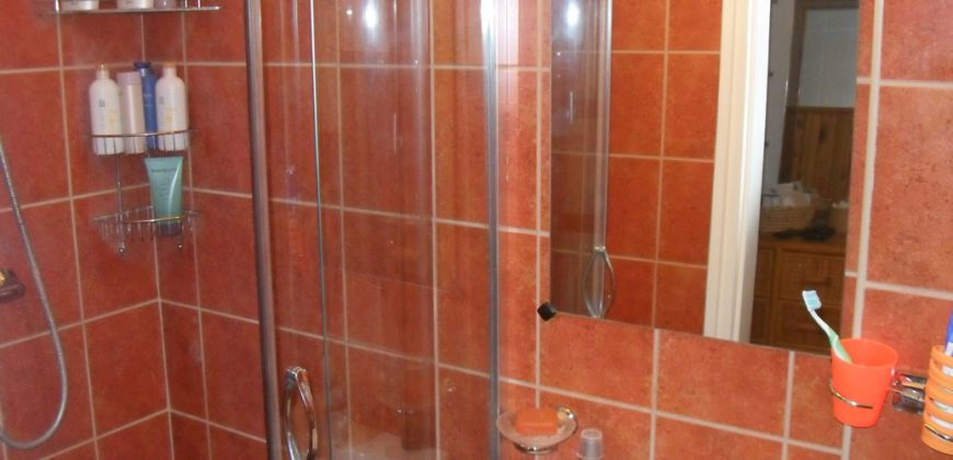 Veszprém, nhà 150 m2, lô 50 m2 – Veszprém, 150 m2 ház, 50 m2 telek