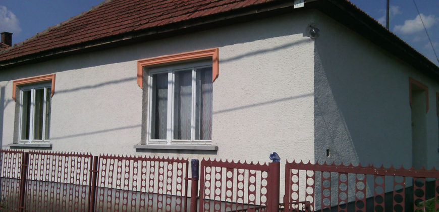Mezőkeresztes, 100+35 m2 ház, 800 m2 telek