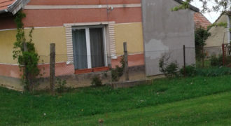 Marcali, nhà 96 m2, lô 4049 m2 – Marcali, 96 m2 ház, 4049 m2 telek