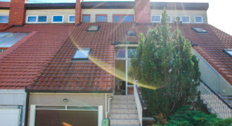 Veszprém, nhà 150 m2, lô 50 m2 – Veszprém, 150 m2 ház, 50 m2 telek