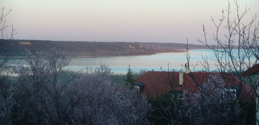 Balatonalmádi, nhà 200 m2, lô 814 m2 – Balatonalmádi, 200 m2 ház, 814 m2 telek