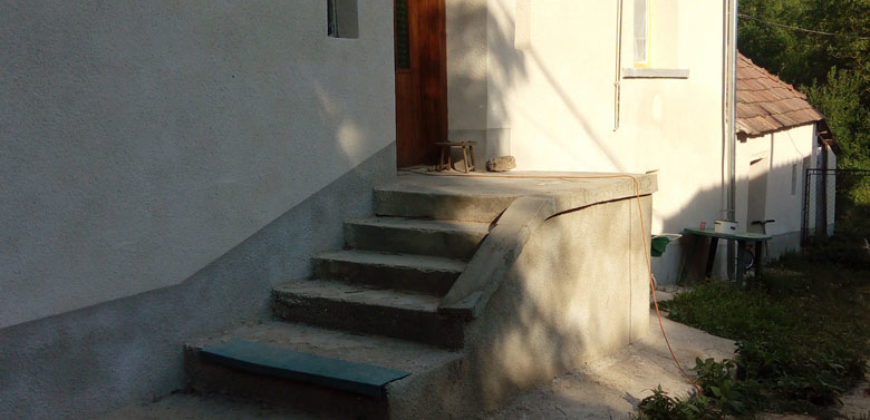 Giếng lạnh, nhà 78 m2, lô 1890 m2 – Hidegkút, 78 m2 ház, 1890 m2 telek