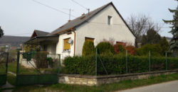 Csopak, nhà 80 + 30 m2, lô 1578 m2 – Csopak, 80+30 m2 ház, 1578 m2 telek