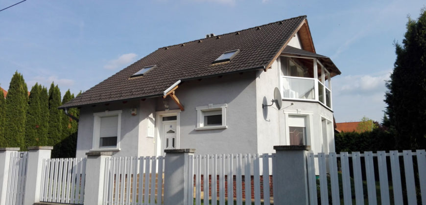 Balatonszárszó, 140 m2 ház, 600 m2 telek