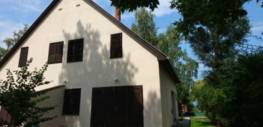 Zamárdi, nhà 90 m2, lô 522 m2 – Zamárdi, 90 m2 ház, 522 m2 telek