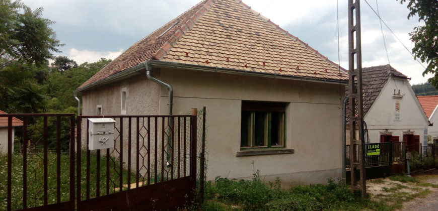 Giếng lạnh, nhà 78 m2, lô 1890 m2 – Hidegkút, 78 m2 ház, 1890 m2 telek