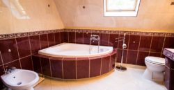 Bán nhà liền kề để bán trong II. khu vực – Eladó ikerház a II. kerületben