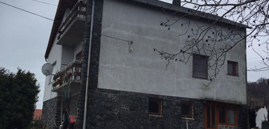 Badacsonytomaj, nhà 250 m2, lô 6300 m2 – Badacsonytomaj, 250 m2 ház, 6300 m2 telek