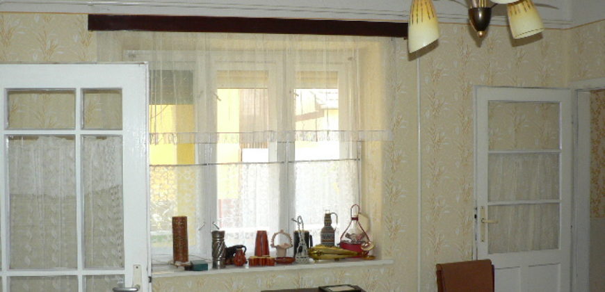 Szentistván, nhà 100 m2, lô 1100 m2 – Szentistván, 100 m2 ház, 1100 m2 telek
