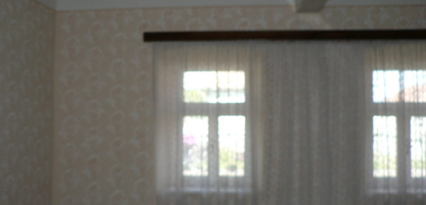Szentistván, nhà 100 m2, lô 1100 m2 – Szentistván, 100 m2 ház, 1100 m2 telek