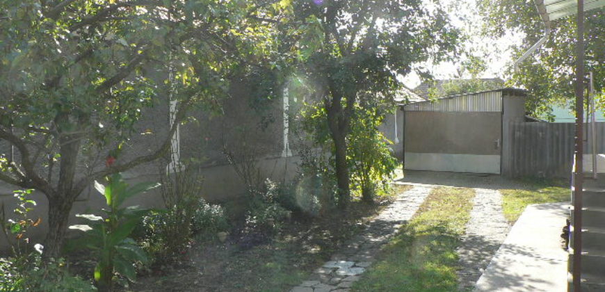Szentistván, nhà 108 + 25 m2, lô 1100 m2 – Szentistván, 108+25 m2 ház, 1100 m2 telek