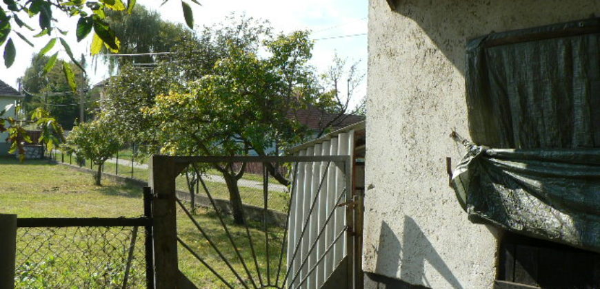 Szentistván, nhà 108 + 25 m2, lô 1100 m2 – Szentistván, 108+25 m2 ház, 1100 m2 telek