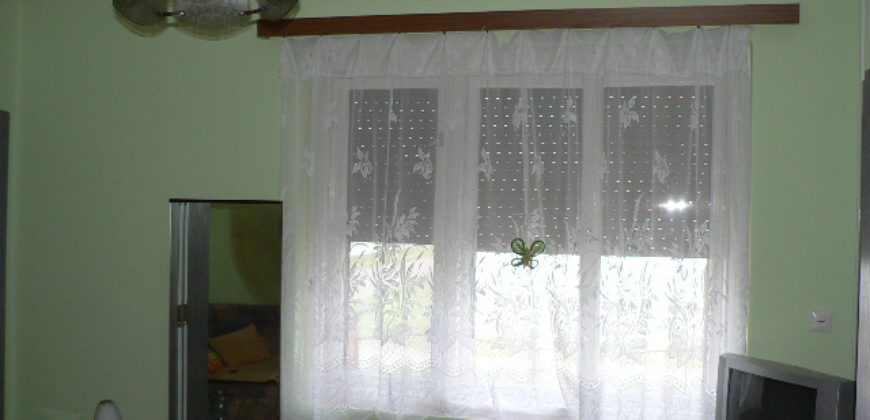 Szentistván, nhà 108 + 25 m2, lô 1100 m2 – Szentistván, 108+25 m2 ház, 1100 m2 telek