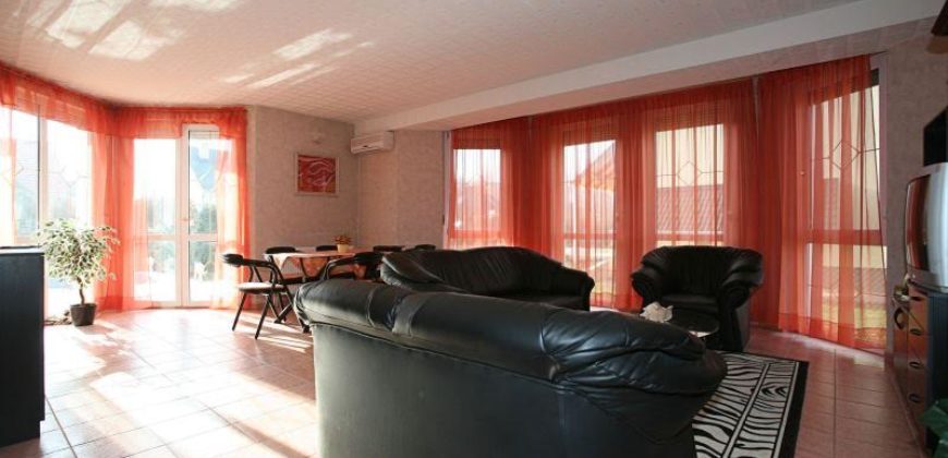 Balatonszárszó, 140 m2 ház, 600 m2 telek