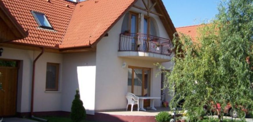 Hajdúszoboszló, 125 m2 ház, 1620 m2 telek