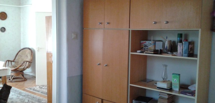 Csopak, nhà 80 + 30 m2, lô 1578 m2 – Csopak, 80+30 m2 ház, 1578 m2 telek