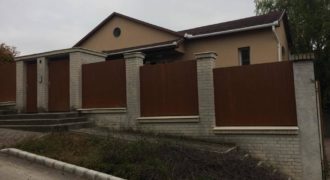 Szentendre, nhà 200 m2, lô 800 m2 – Szentendre, 200 m2 ház, 800 m2 telek