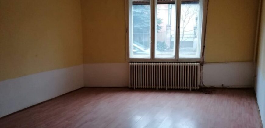 Bán một phần nhà và mặt bằng kinh doanh 18. quận Petőfi đường phố – Eladó házrész és üzlethelyiség 18.kerület Petőfi utca